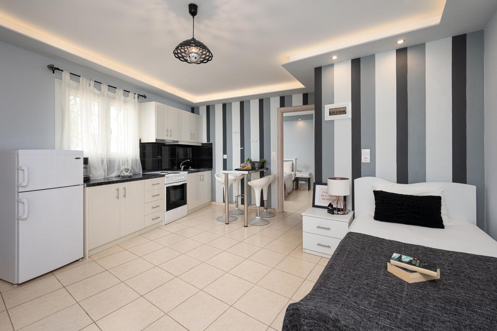 Milos Apartment Kalamaki  Extérieur photo