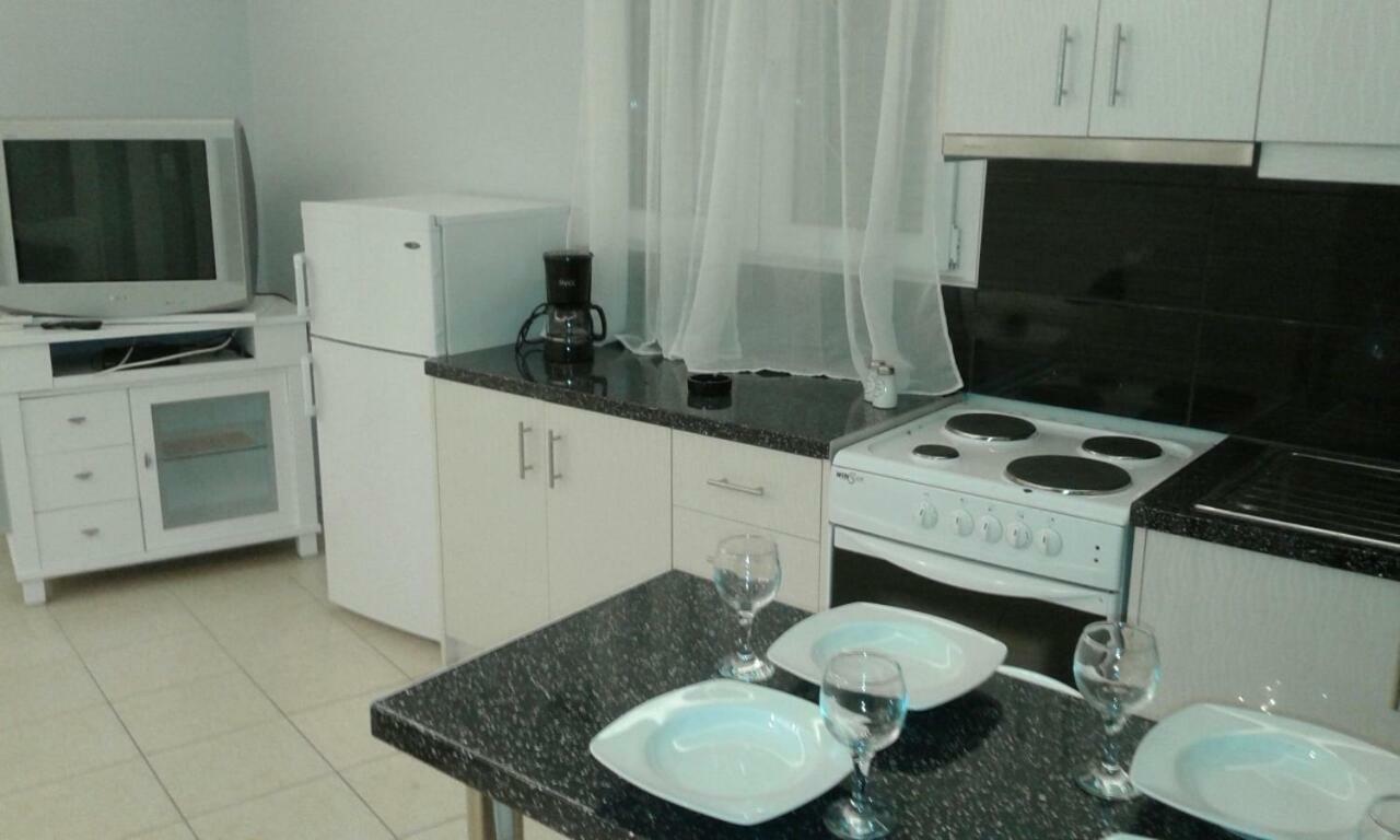 Milos Apartment Kalamaki  Extérieur photo